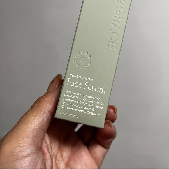 New Hugh & Grace Restoring Face Serum 1oz / 28 mL Full Size - Picture 4 of 4